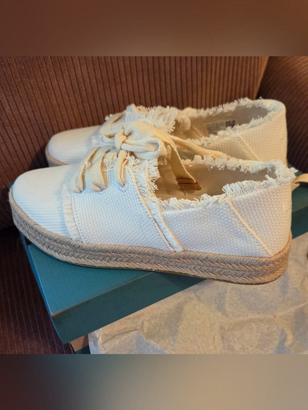 TOMS Frayed Canvas Carolina Lace-Up Espadrille Sneakers Size 7 1/2 NIB